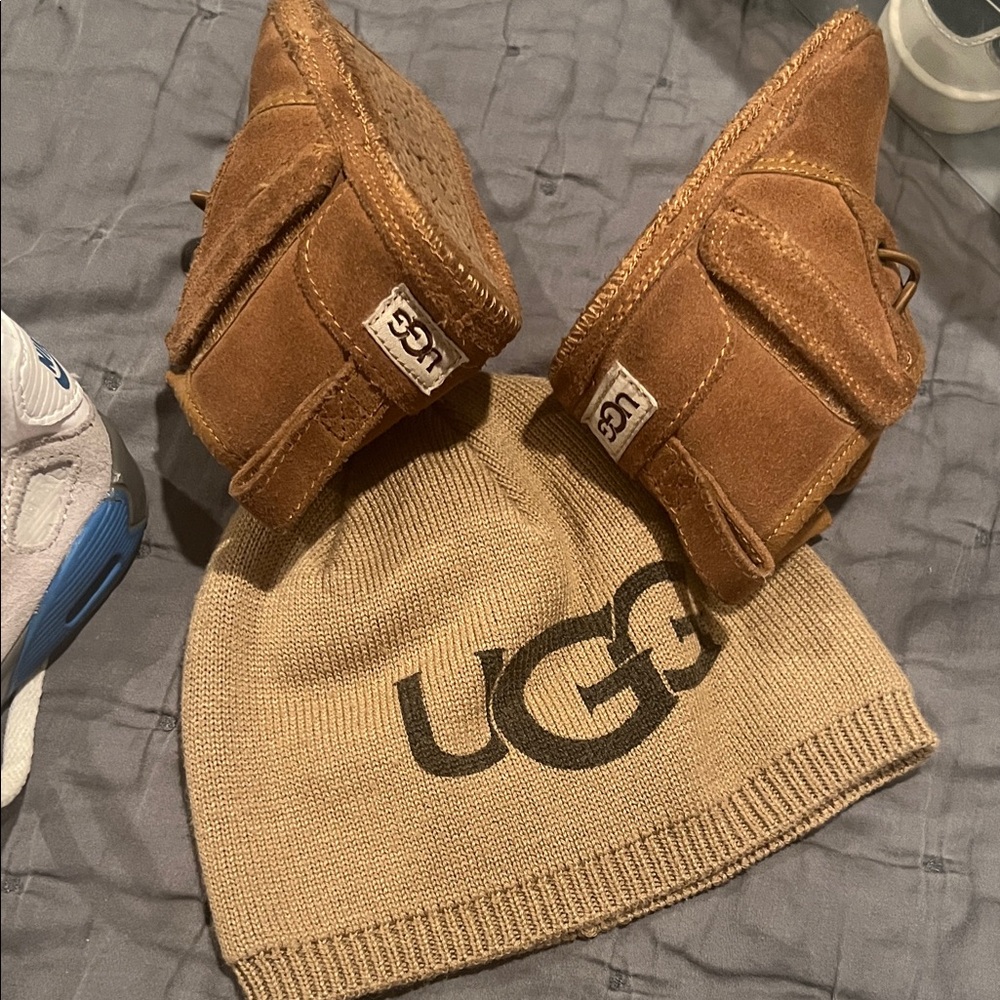 UGG Tan Baby Booties and Hat Set